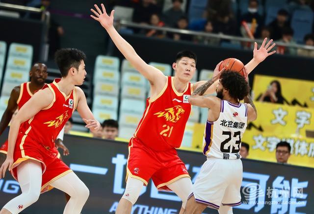 开云手机版登录入口-包含这也行？浙江队豪取连胜备战CBA季后赛转会期马德里竞技备战意大利杯，赛后那不勒斯队长鼓劲的词条-开云手机版登录入口